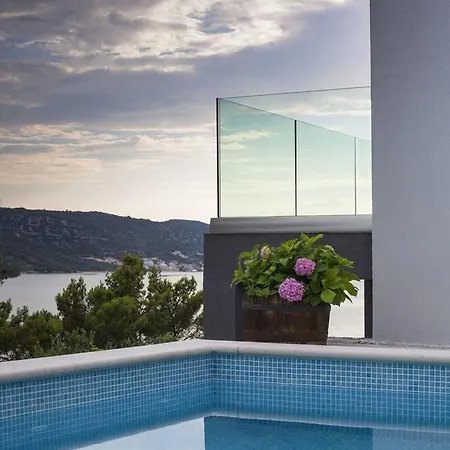 Villa Regina With Heated Pool And Sea View Marina Exterior photo