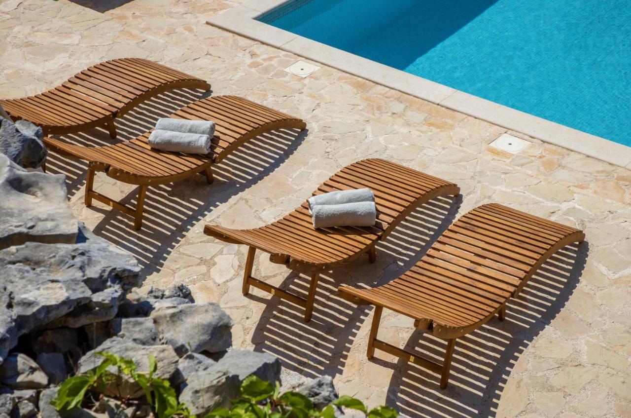 Regina With Heated Pool And Sea View Marina